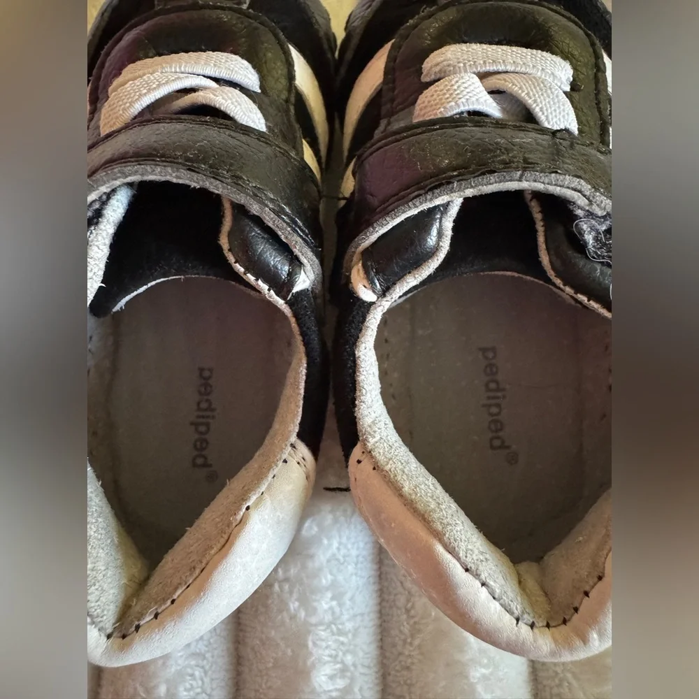 Pediped Black and White Baby Walker Shoes Size 18-24 Months